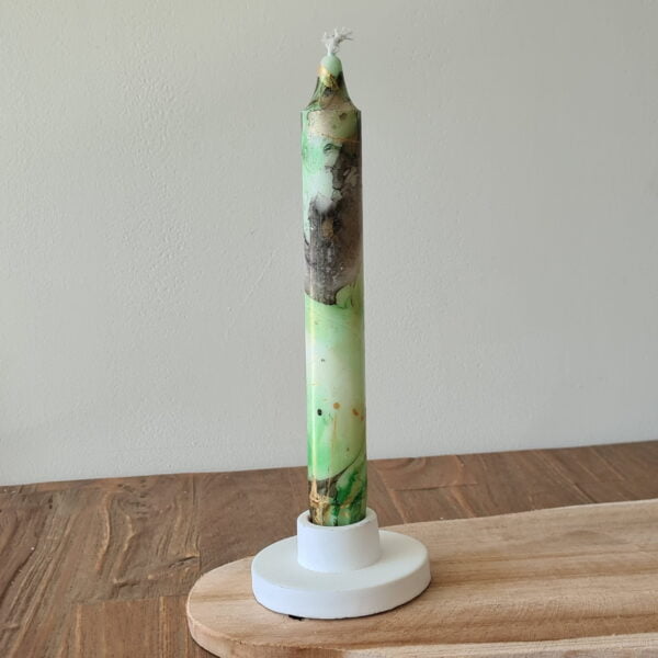 Kleurrijke dinerkaars groen