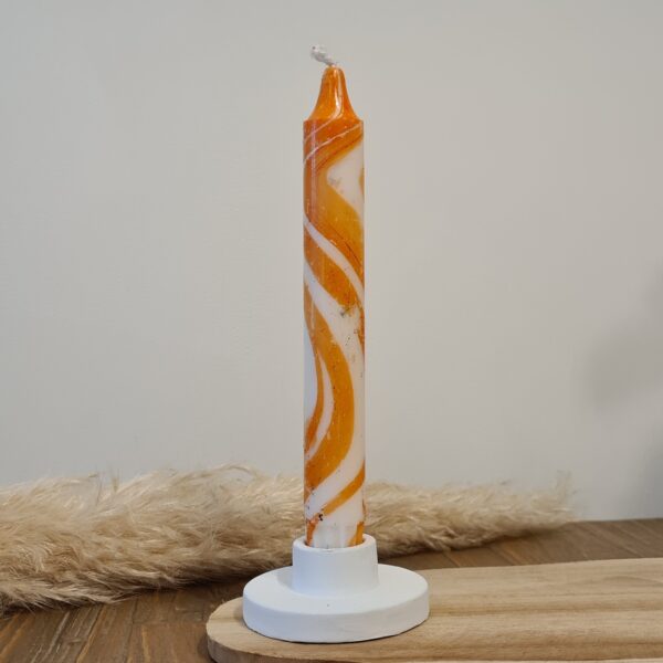 Kleurrijke dinerkaars Orange